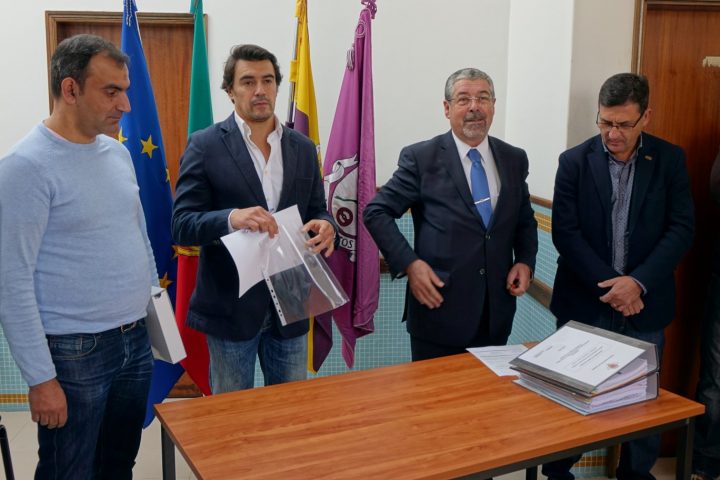 consigano muros e suportes 48